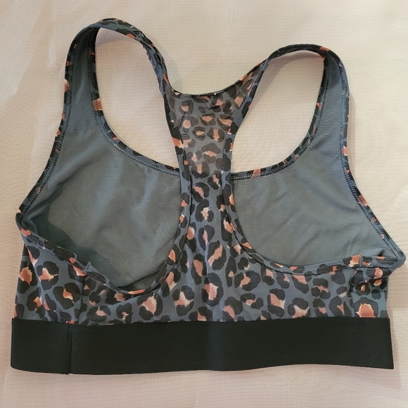 Victoria Sport sports bra - Picture 2 of 2